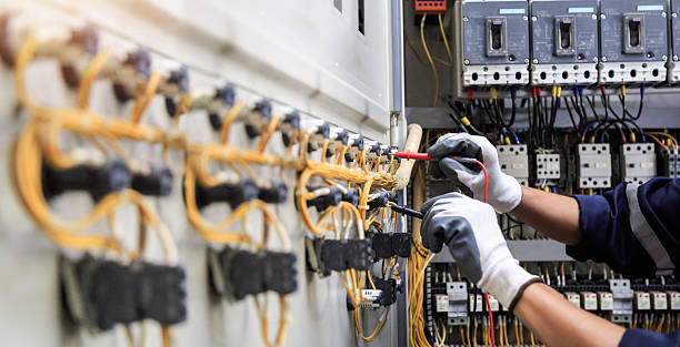 Professional Electrician technician working in Rutherford, NJ
